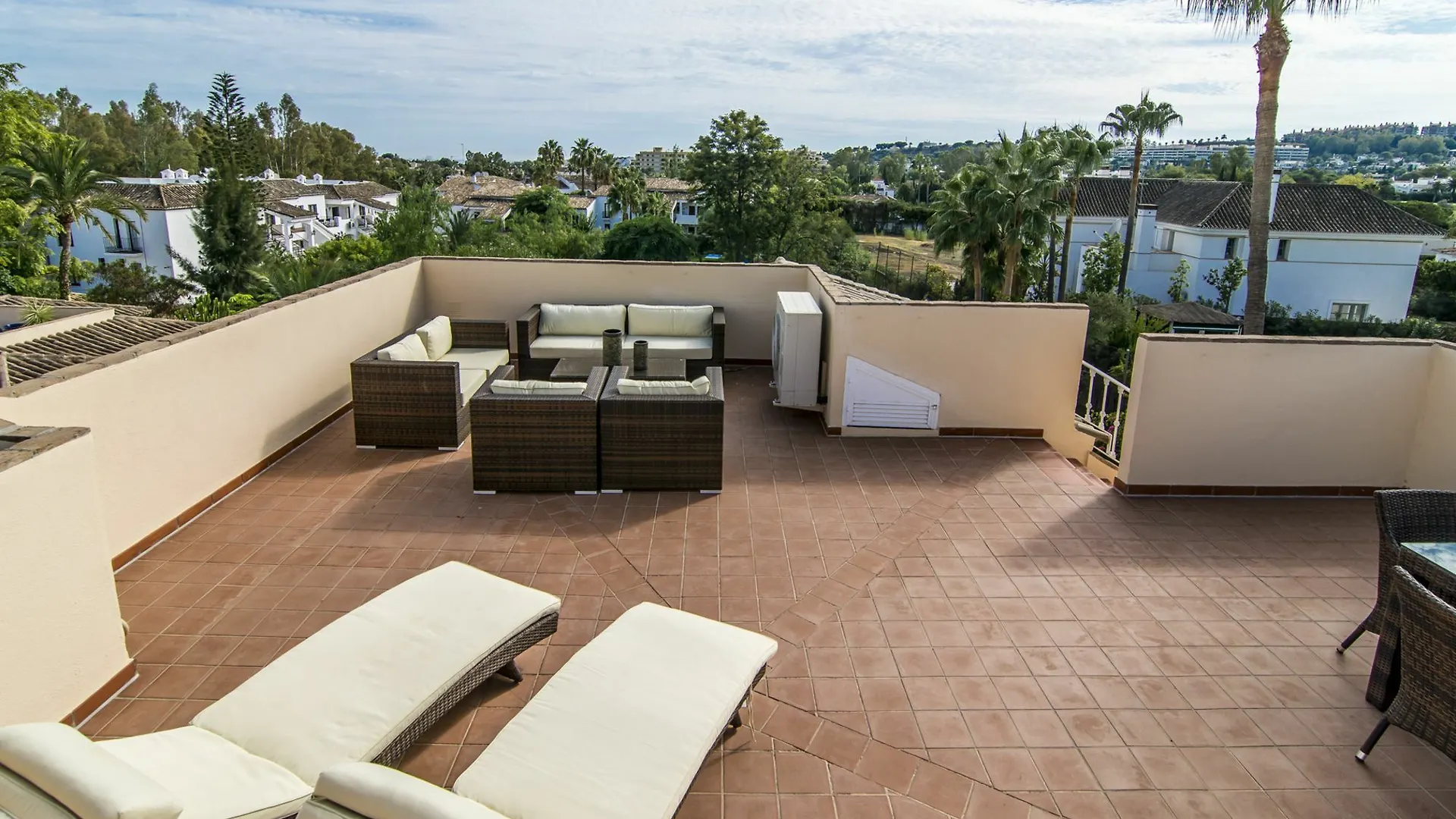 מארבלה Apartment Las Brisas Pueblo - Roomsevice
